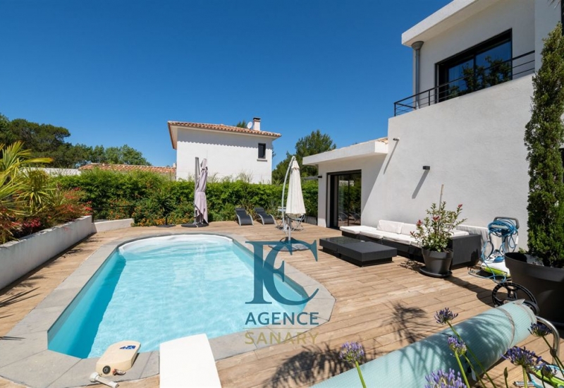 A vendre maison d’architecte à Six-Fours : villa T4 avec piscine dans secteur recherché - Image 2