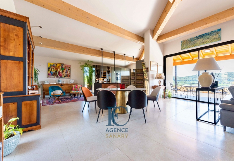 Propriété de prestige de 270 m2 avec magnifique vue mer en vente à La Cadière-d'Azur - Image 3
