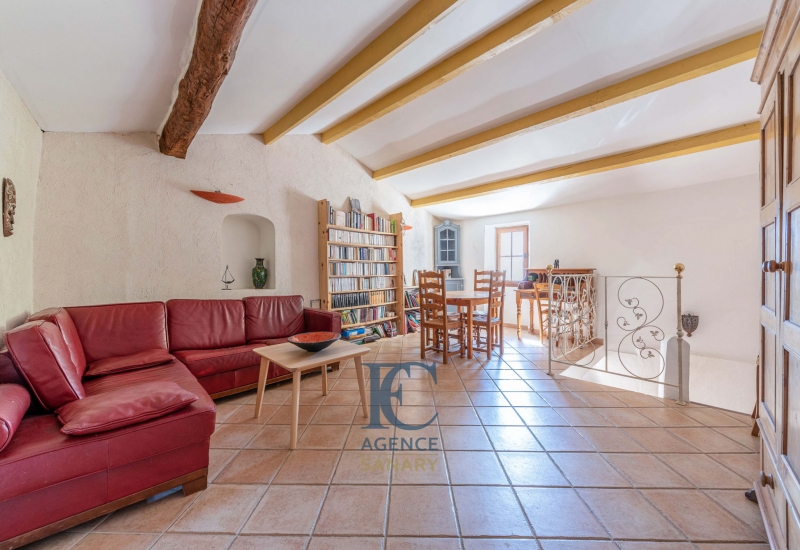 Maison de hameau de 130 m2 à vendre au calme au coeur des vignes de Saint-Cyr-sur-Mer - Image 2