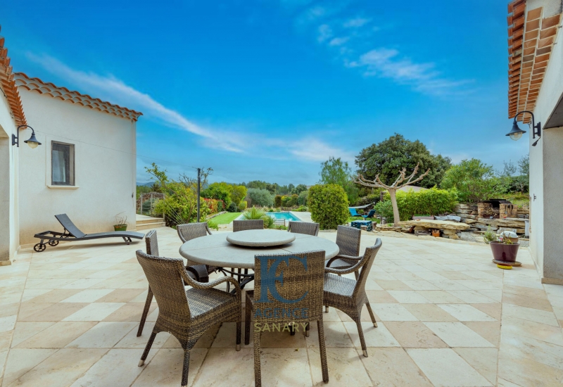 Magnifique maison 5 pièces de plain-pied avec vue dégagée en vente à La Cadière d'Azur  - Image 3