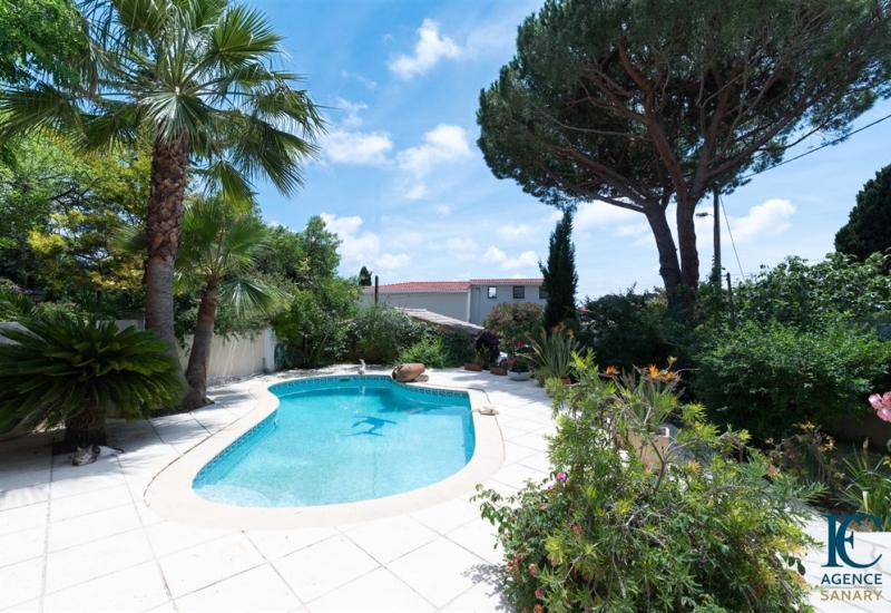 Villa Sanary-sur-Mer 5 pièces 140 m² au centre-ville avec piscine - Image 3